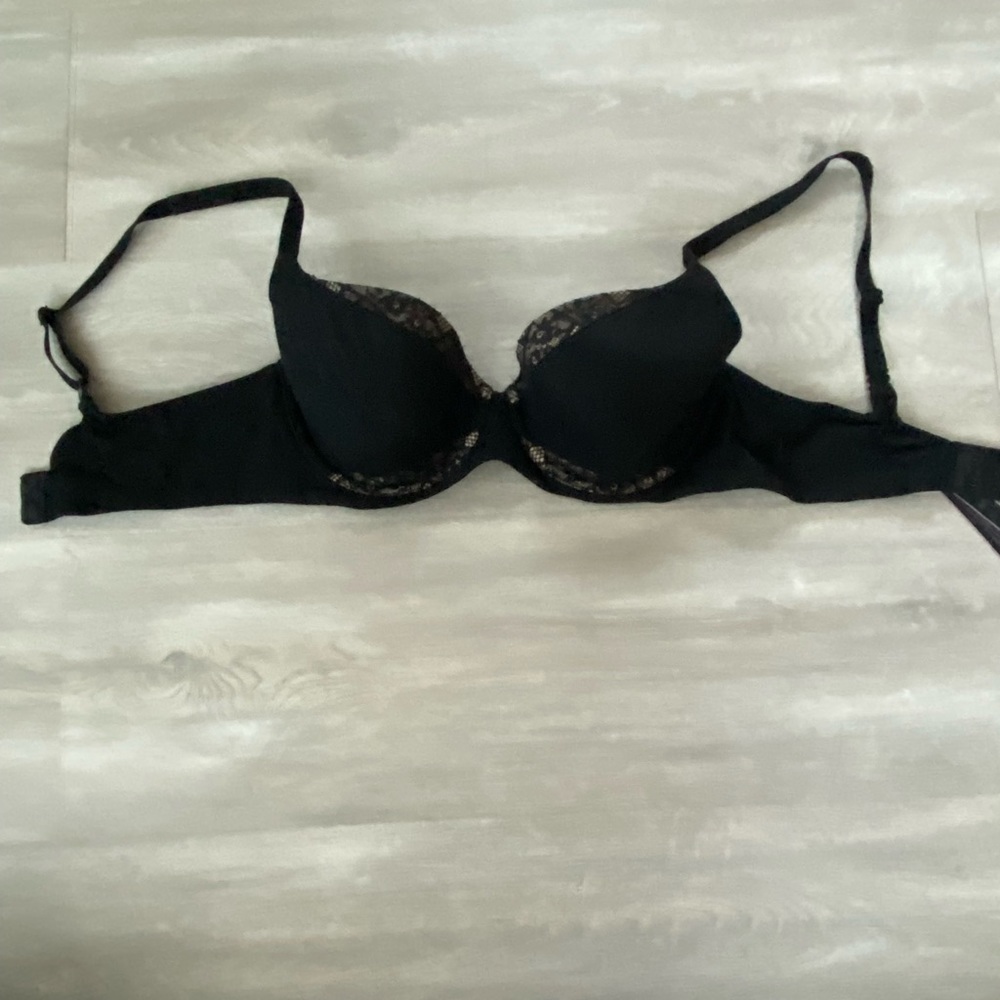 Body by Victoria bra. Lace on cups.